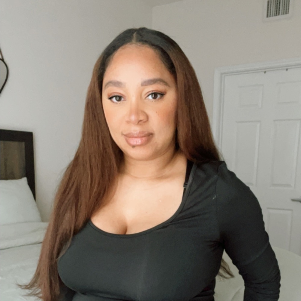 Meet your Posher, Ari